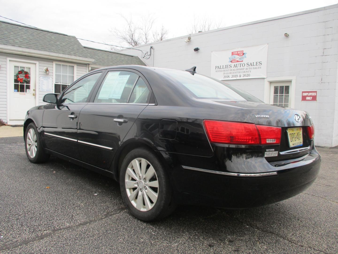 2010 BLACK Hyundai Sonata (5NPEU4AC7AH) , AUTOMATIC transmission, located at 540a Delsea Drive, Sewell, NJ, 08080, (856) 589-6888, 39.752560, -75.111206 - Photo#3